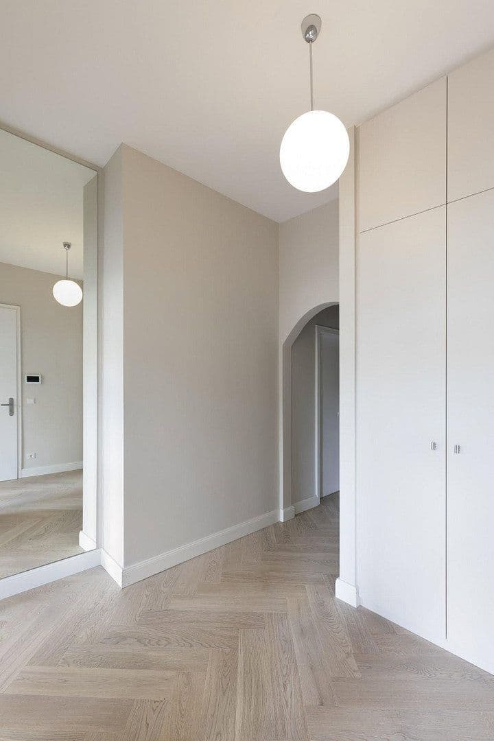 Prenájom bytu 3-izbový 97 m², Kennedydamm 7, Düsseldorf, Severné Porýnie - Westfálsko Prenájom bytu 3-izbový 97 m², Kennedydamm 7, Düsseldorf, Severné Porýnie - Westfálsko