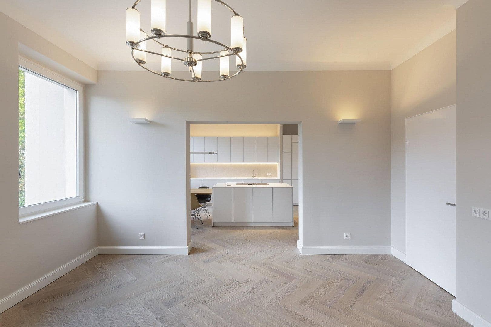 Prenájom bytu 3-izbový 97 m², Kennedydamm 7, Düsseldorf, Severné Porýnie - Westfálsko Prenájom bytu 3-izbový 97 m², Kennedydamm 7, Düsseldorf, Severné Porýnie - Westfálsko