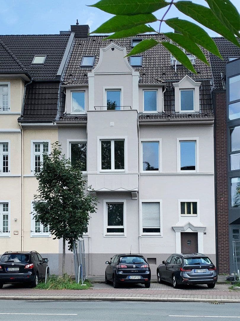 Prenájom bytu 3-izbový 97 m², Kennedydamm 7, Düsseldorf, Severné Porýnie - Westfálsko Prenájom bytu 3-izbový 97 m², Kennedydamm 7, Düsseldorf, Severné Porýnie - Westfálsko