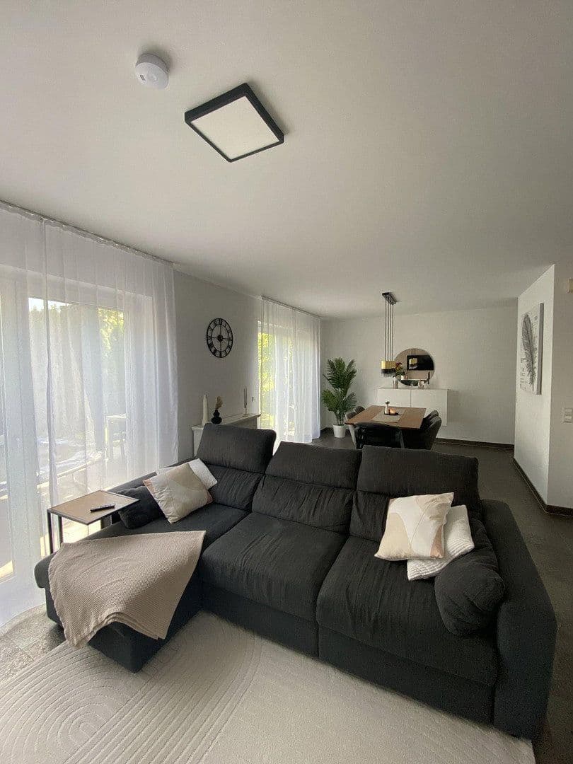 Predaj domu 100 m², pozemek 218 m², Rielasingen-Worblingen, Bádensko-Wurttembersko Predaj domu 100 m², pozemek 218 m², Rielasingen-Worblingen, Bádensko-Wurttembersko