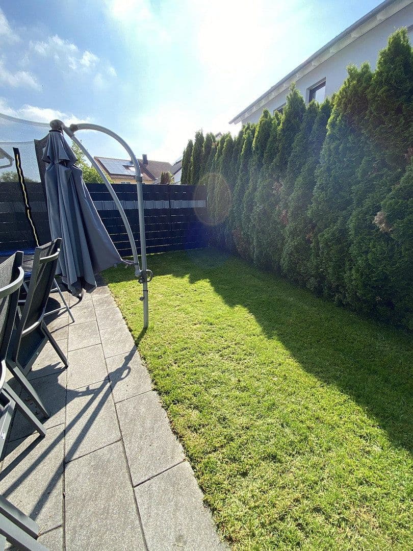 Predaj domu 100 m², pozemek 218 m², Rielasingen-Worblingen, Bádensko-Wurttembersko Predaj domu 100 m², pozemek 218 m², Rielasingen-Worblingen, Bádensko-Wurttembersko