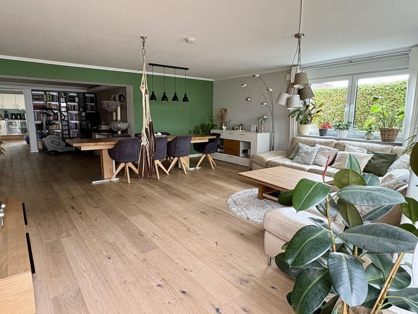Predaj domu 185 m², pozemek 845 m², Celle, Dolné Sasko Predaj domu 185 m², pozemek 845 m², Celle, Dolné Sasko