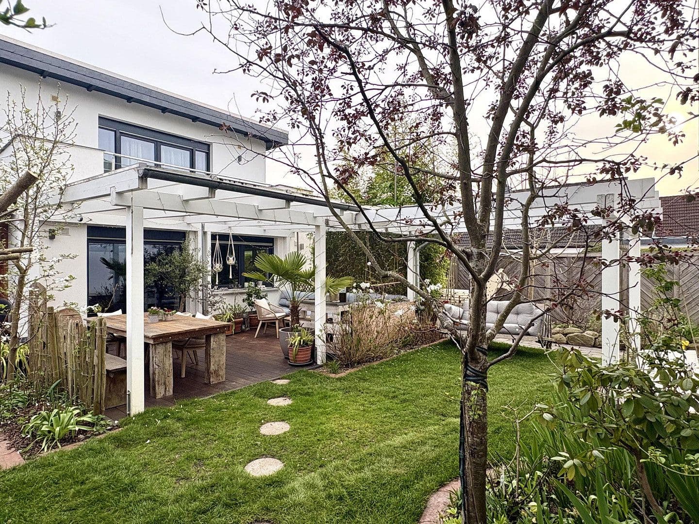 Predaj domu 185 m², pozemek 845 m², Celle, Dolné Sasko Predaj domu 185 m², pozemek 845 m², Celle, Dolné Sasko