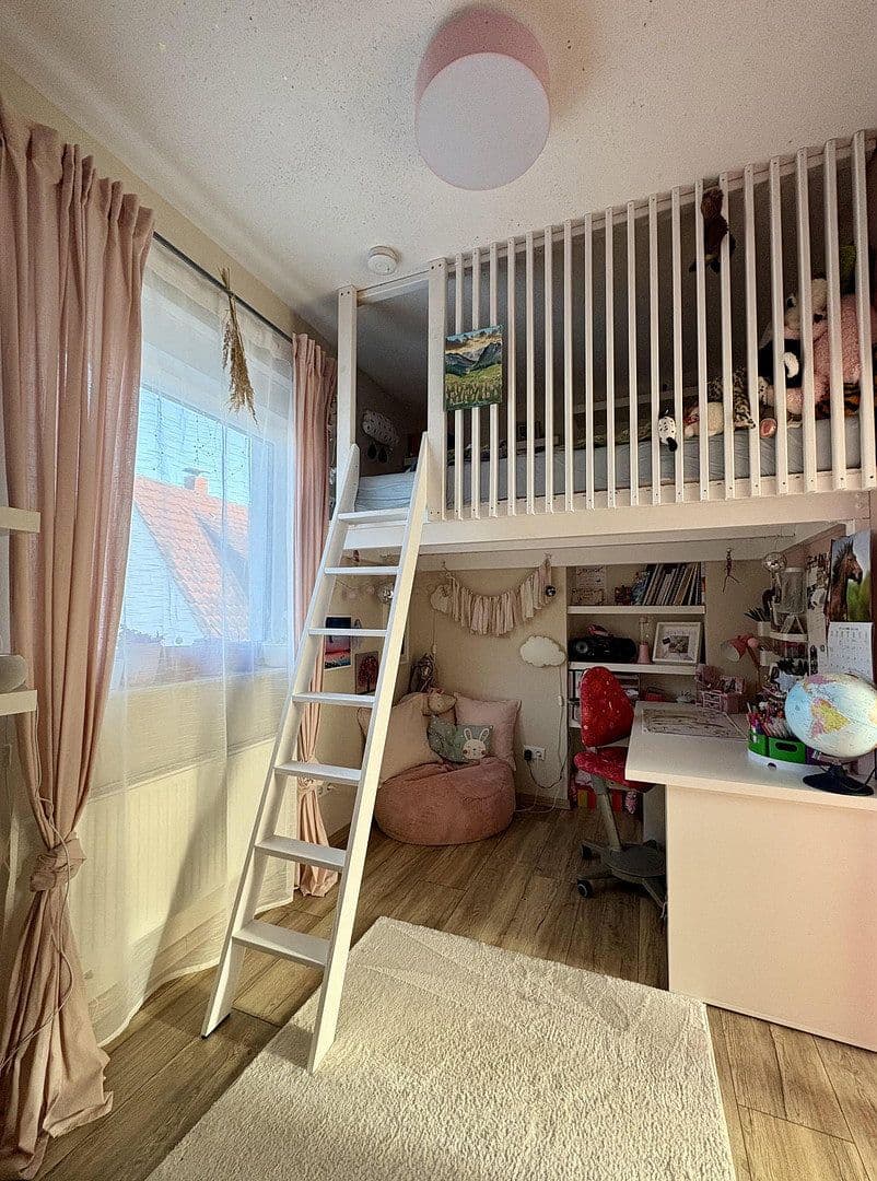 Predaj domu 185 m², pozemek 845 m², Celle, Dolné Sasko Predaj domu 185 m², pozemek 845 m², Celle, Dolné Sasko