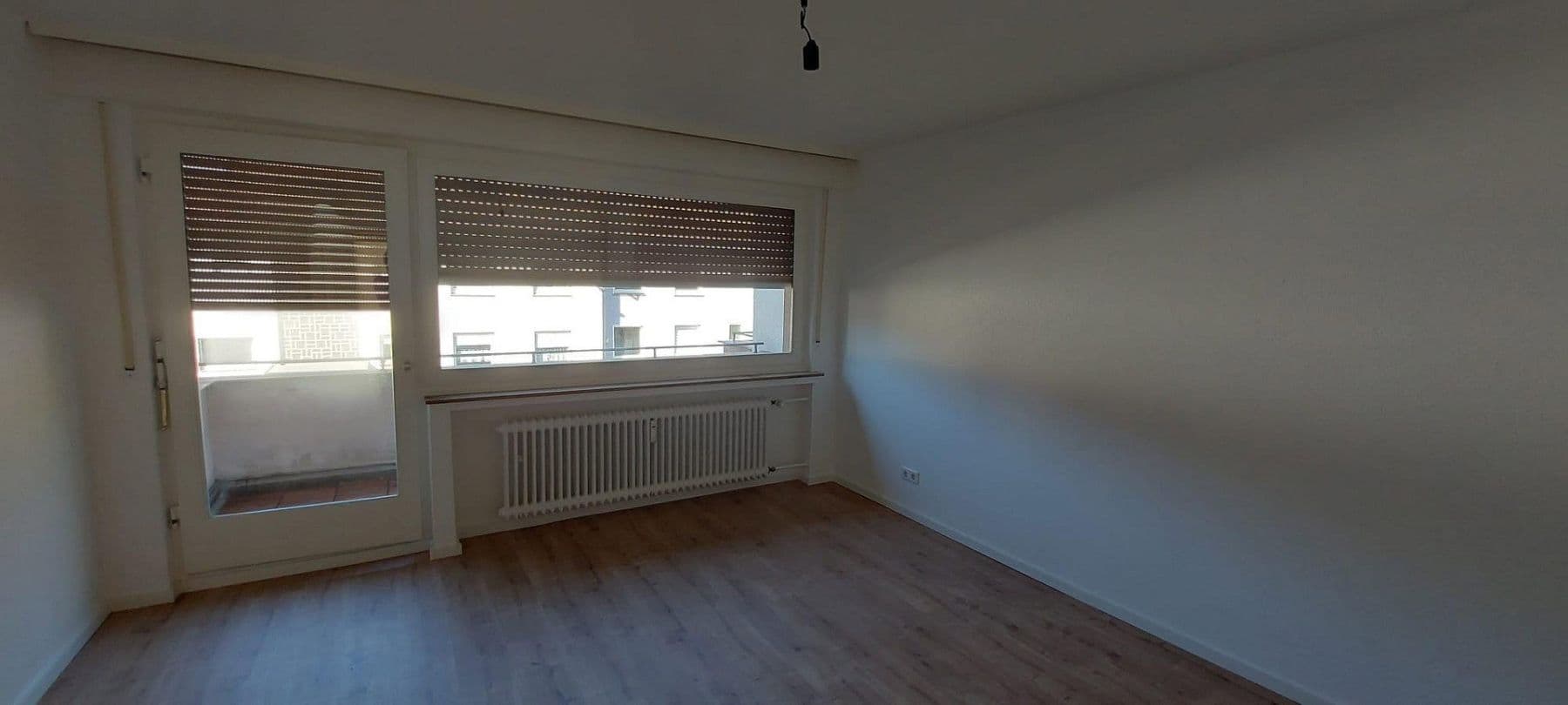Prenájom bytu 3-izbový 77 m², Hasencleverstr. 18, Solingen, Severné Porýnie - Westfálsko Prenájom bytu 3-izbový 77 m², Hasencleverstr. 18, Solingen, Severné Porýnie - Westfálsko