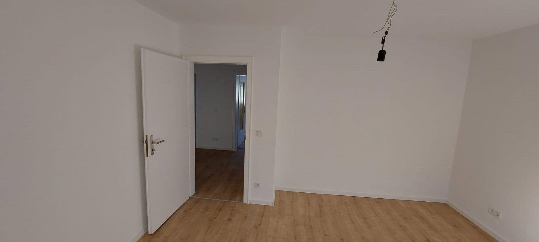 Prenájom bytu 3-izbový 77 m², Hasencleverstr. 18, Solingen, Severné Porýnie - Westfálsko Prenájom bytu 3-izbový 77 m², Hasencleverstr. 18, Solingen, Severné Porýnie - Westfálsko