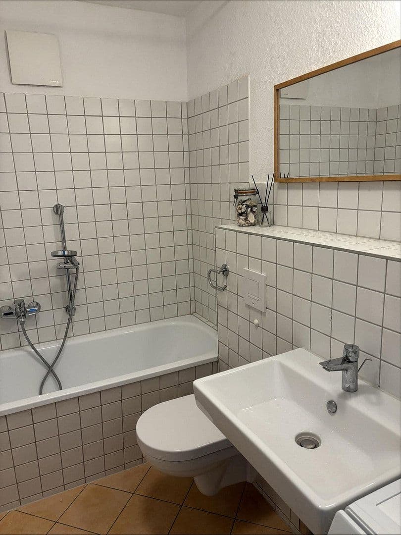 Prenájom bytu 2-izbový 48 m², Berlin, Berlín Prenájom bytu 2-izbový 48 m², Berlin, Berlín