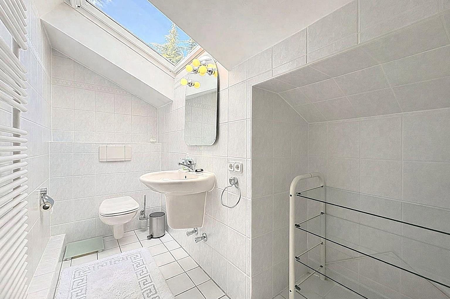 Predaj domu 222 m², pozemek 414 m², Starnberg, Bavorsko Predaj domu 222 m², pozemek 414 m², Starnberg, Bavorsko