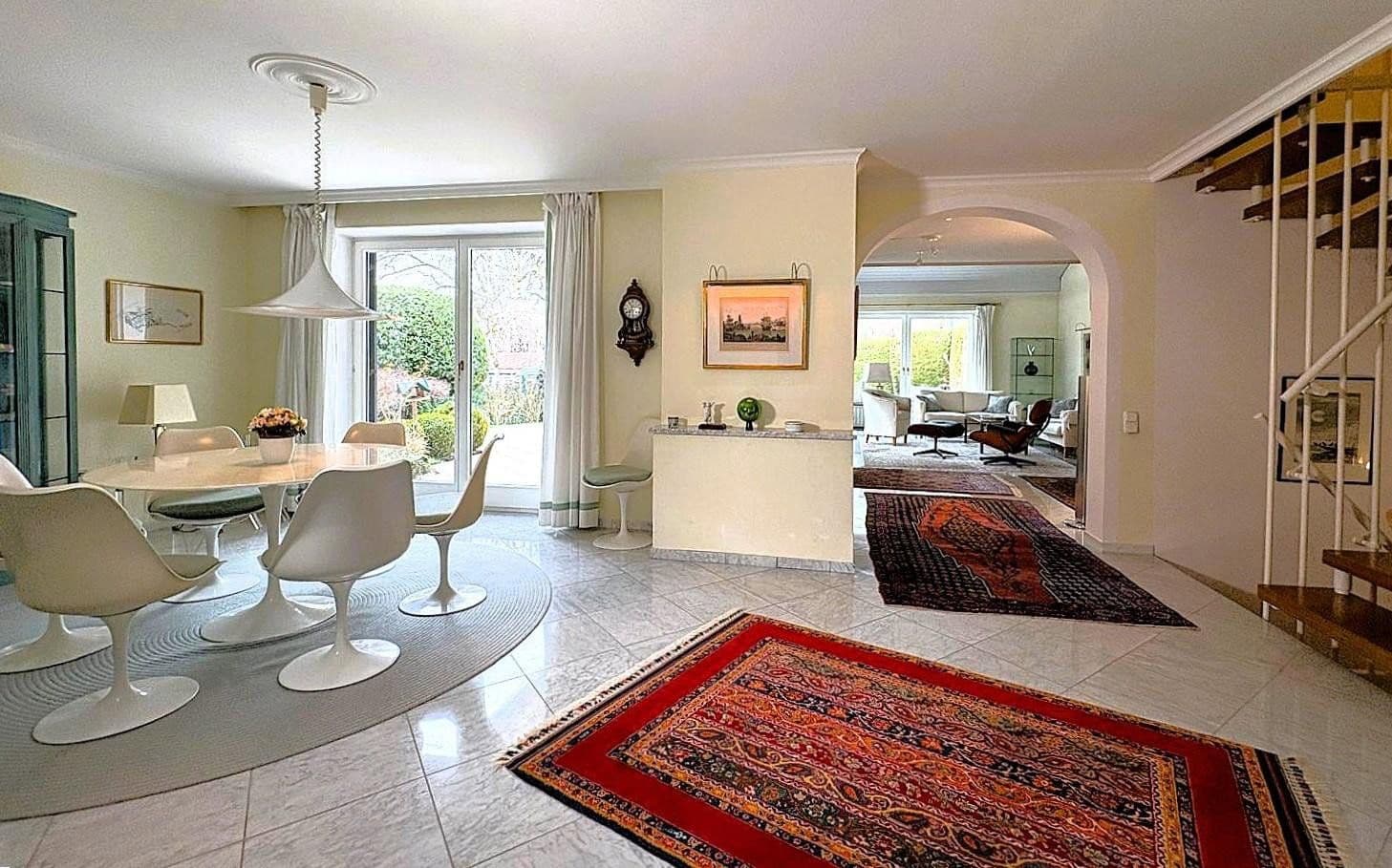 Predaj domu 222 m², pozemek 414 m², Starnberg, Bavorsko Predaj domu 222 m², pozemek 414 m², Starnberg, Bavorsko