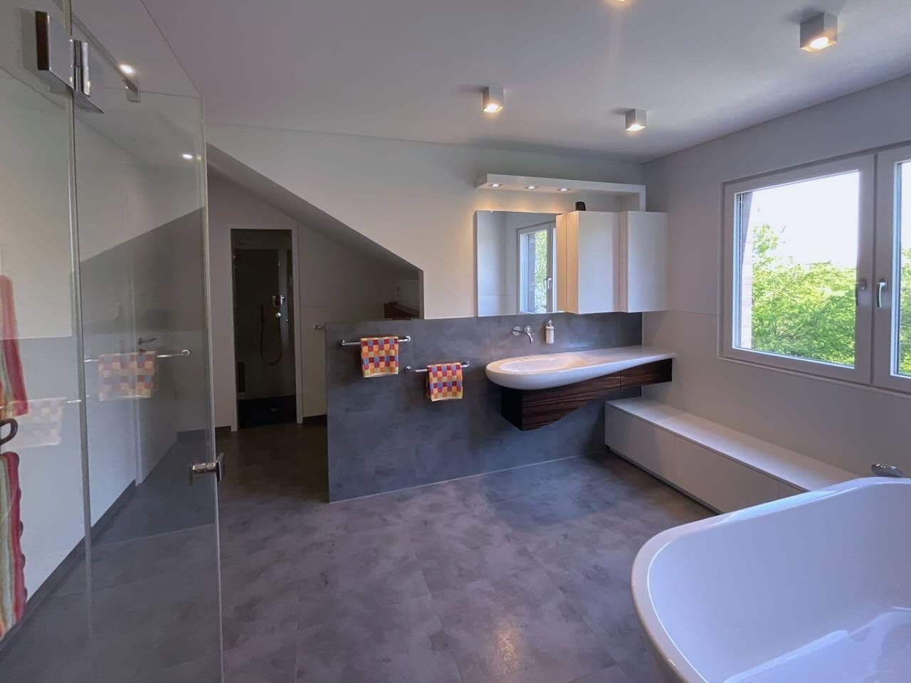 Predaj domu 275 m², pozemek 1.139 m², Weilheim an der Teck, Bádensko-Wurttembersko Predaj domu 275 m², pozemek 1.139 m², Weilheim an der Teck, Bádensko-Wurttembersko