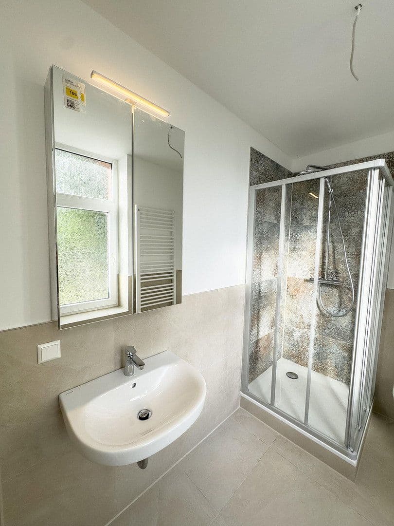 Prenájom bytu 2-izbový 77 m², Hauptstraße 62, Nordstemmen, Dolné Sasko Prenájom bytu 2-izbový 77 m², Hauptstraße 62, Nordstemmen, Dolné Sasko