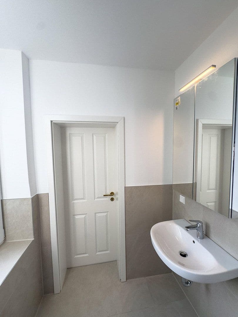 Prenájom bytu 2-izbový 77 m², Hauptstraße 62, Nordstemmen, Dolné Sasko Prenájom bytu 2-izbový 77 m², Hauptstraße 62, Nordstemmen, Dolné Sasko