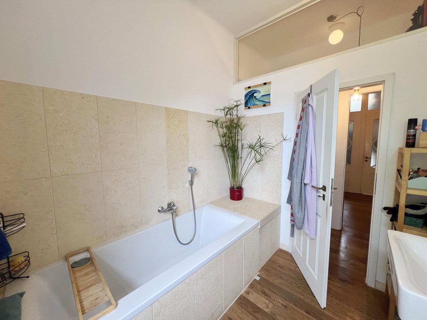 Prenájom bytu 3-izbový 110 m², Südstr. 13, Siegburg, Severné Porýnie - Westfálsko Prenájom bytu 3-izbový 110 m², Südstr. 13, Siegburg, Severné Porýnie - Westfálsko