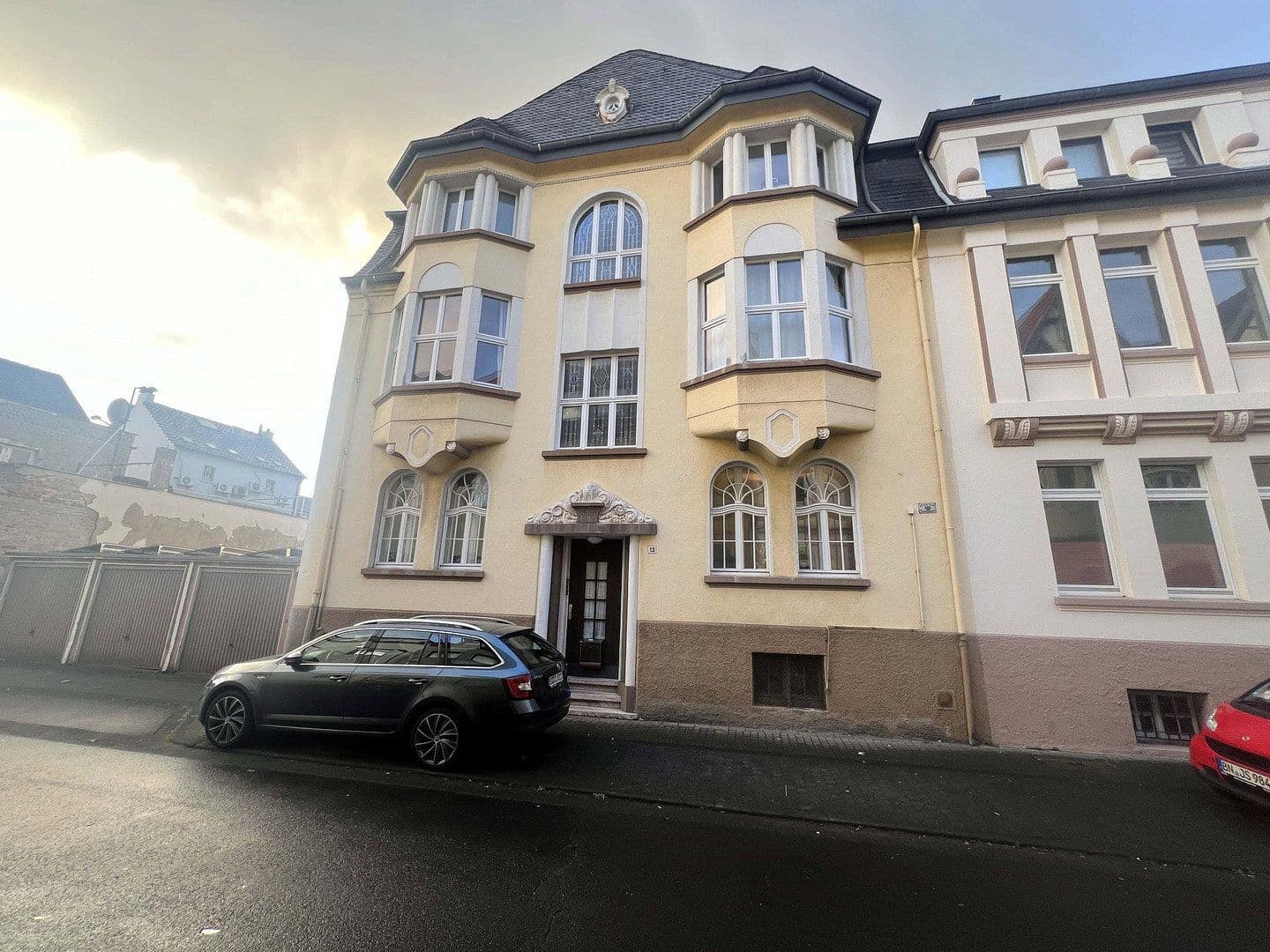 Prenájom bytu 3-izbový 110 m², Südstr. 13, Siegburg, Severné Porýnie - Westfálsko Prenájom bytu 3-izbový 110 m², Südstr. 13, Siegburg, Severné Porýnie - Westfálsko