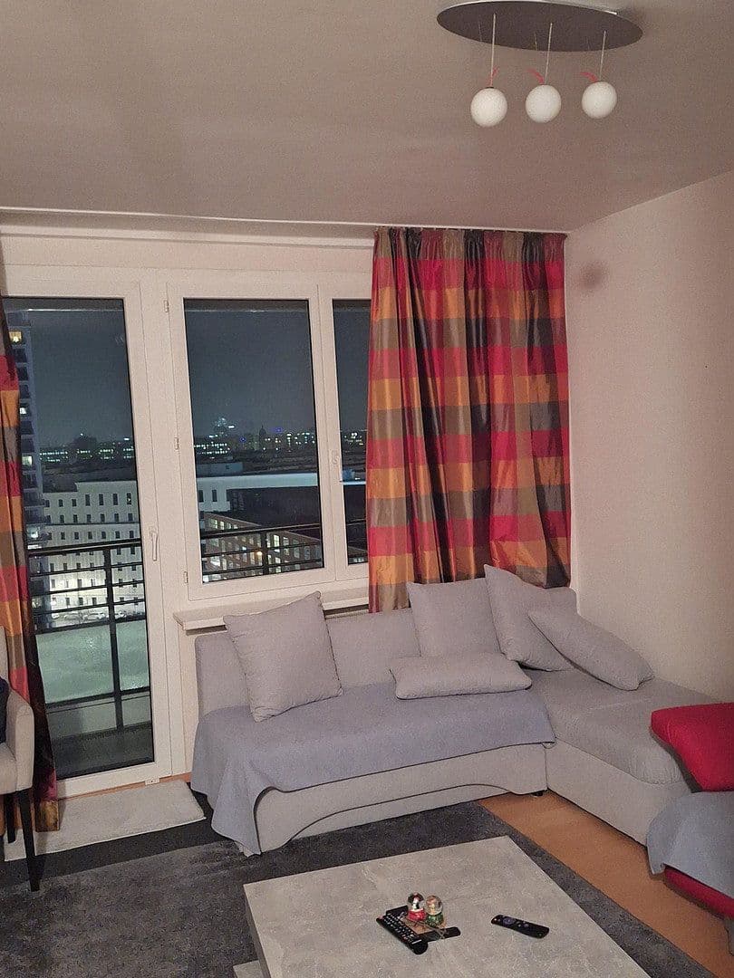 Prenájom bytu 2-izbový 49 m², Mitte Berlin, Berlín Prenájom bytu 2-izbový 49 m², Mitte Berlin, Berlín