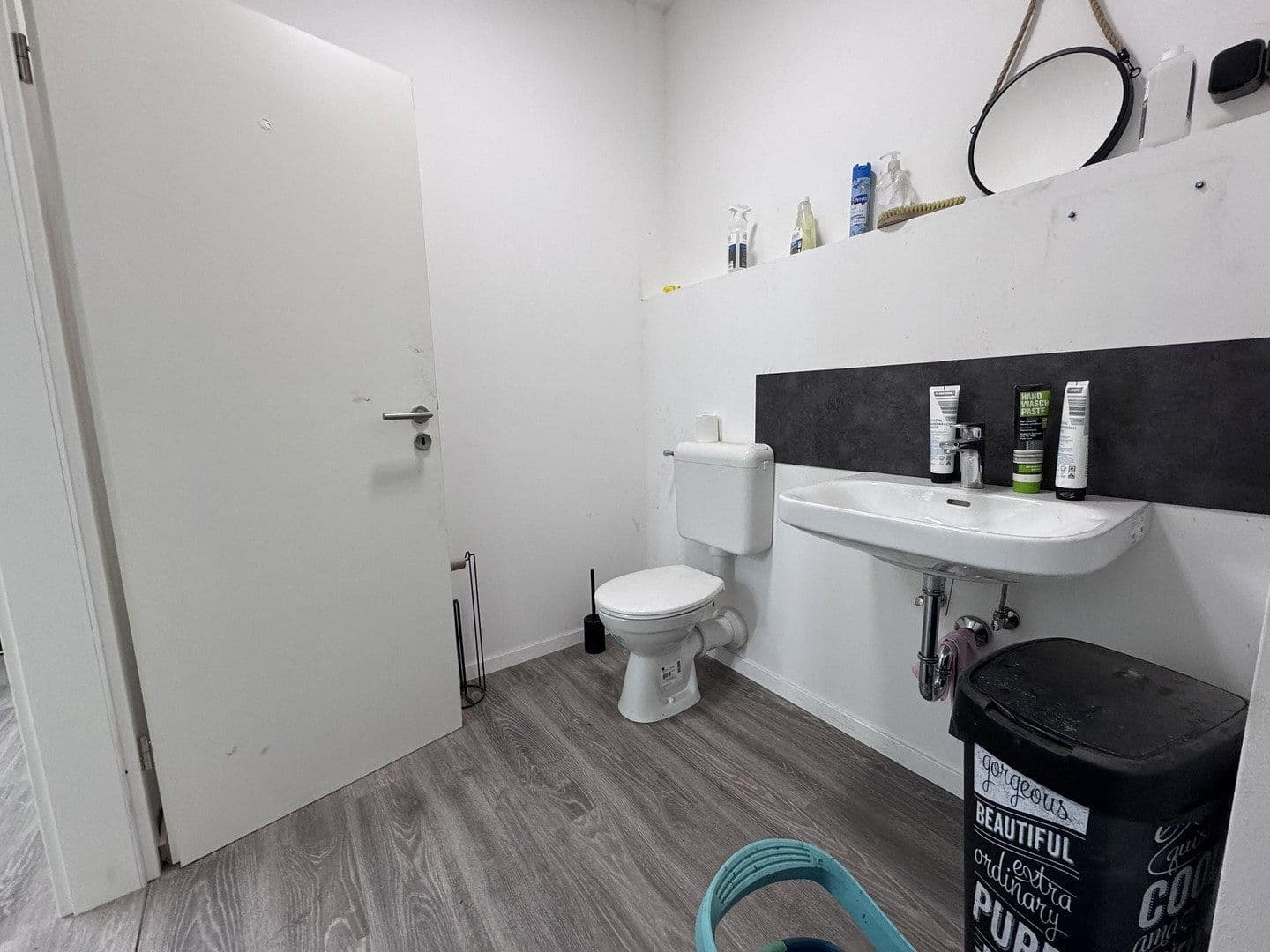 Prenájom nebytového priestoru 403 m², Rahmedestraße 353, Lüdenscheid, Severné Porýnie - Westfálsko Prenájom nebytového priestoru 403 m², Rahmedestraße 353, Lüdenscheid, Severné Porýnie - Westfálsko