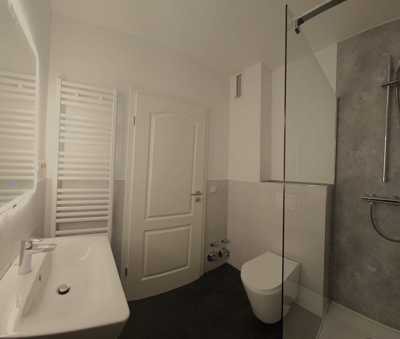 Prenájom bytu 2-izbový 55 m², Estorf, Dolné Sasko Prenájom bytu 2-izbový 55 m², Estorf, Dolné Sasko