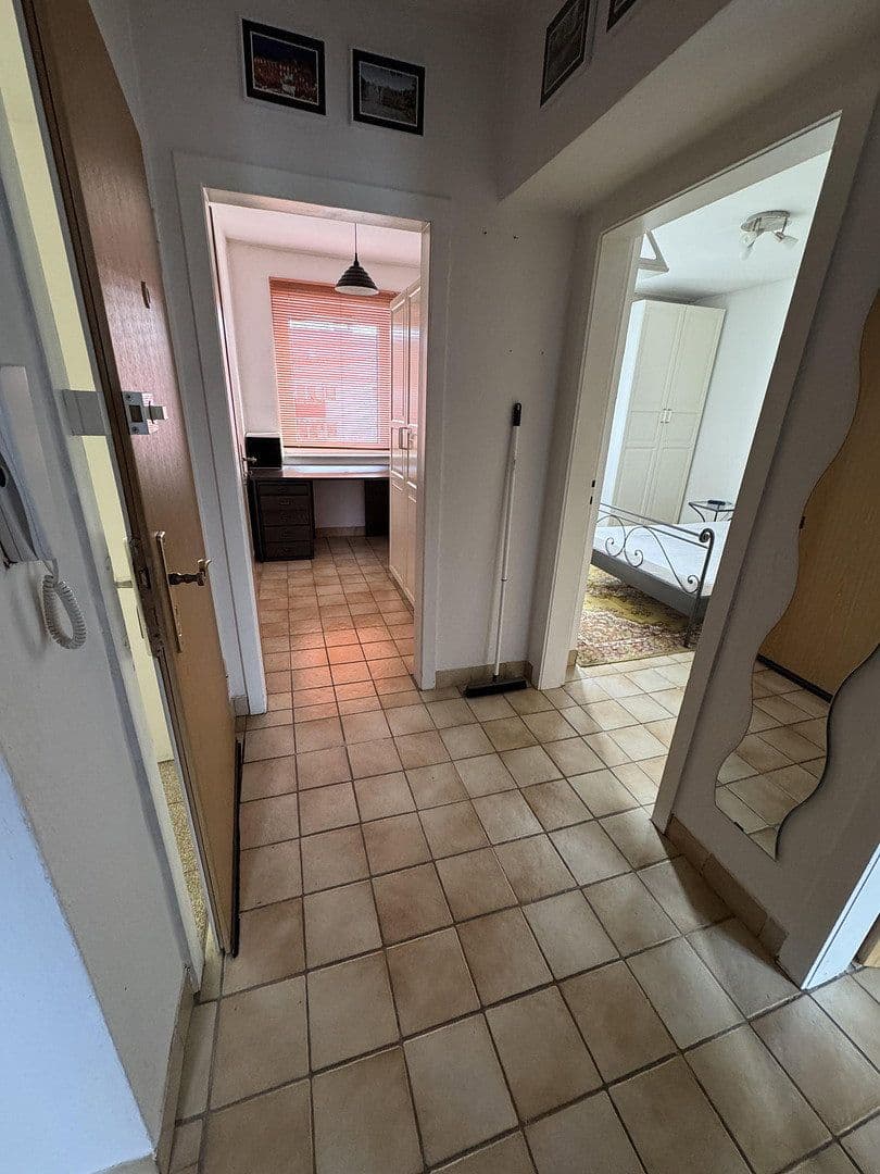 Prenájom bytu 3-izbový 55 m², Erich-Klausener-Straße 80, -Stockum, Düsseldorf, Severné Porýnie - Westfálsko Prenájom bytu 3-izbový 55 m², Erich-Klausener-Straße 80, -Stockum, Düsseldorf, Severné Porýnie - Westfálsko