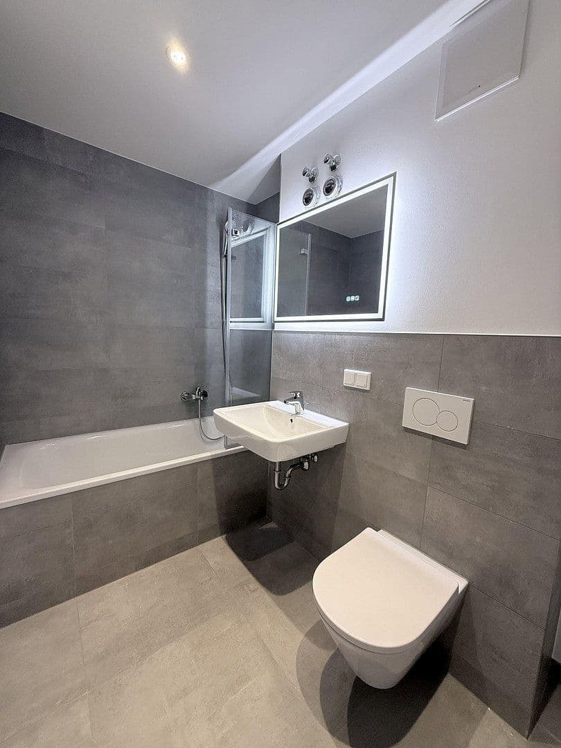 Predaj bytu 2-izbový 51 m², Weinböhla, Sasko Predaj bytu 2-izbový 51 m², Weinböhla, Sasko