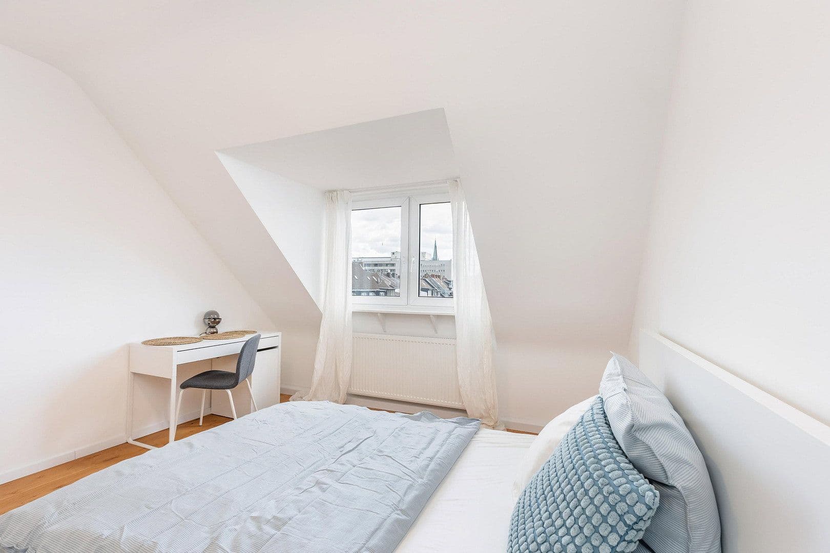 Predaj bytu 2-izbový 42 m², Düsseldorf, Severné Porýnie - Westfálsko Predaj bytu 2-izbový 42 m², Düsseldorf, Severné Porýnie - Westfálsko