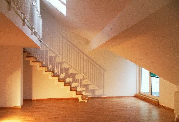 Prenájom bytu 3-izbový 99 m², Berlin, Berlín Prenájom bytu 3-izbový 99 m², Berlin, Berlín