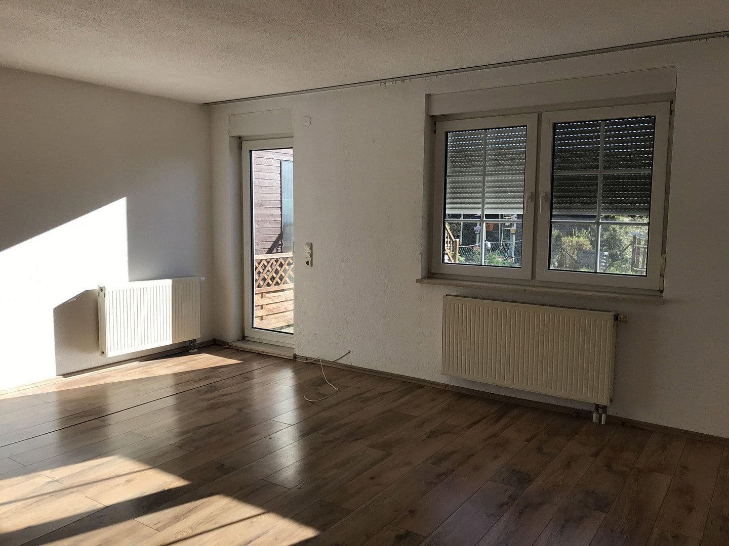 Predaj domu 120 m², pozemek 175 m², Lauter-Bernsbach, Sasko Predaj domu 120 m², pozemek 175 m², Lauter-Bernsbach, Sasko