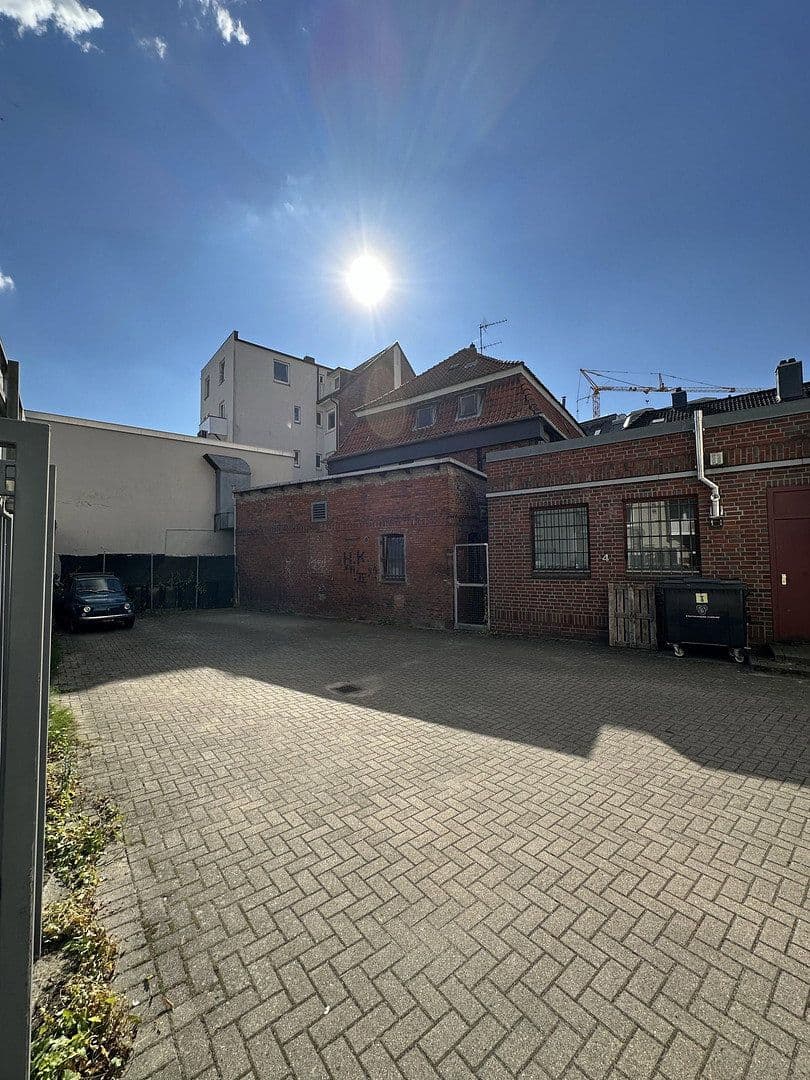 Predaj domu 394 m², pozemek 329 m², Sachsentor 49, Hamburg-Bergedorf, Hamburg Predaj domu 394 m², pozemek 329 m², Sachsentor 49, Hamburg-Bergedorf, Hamburg