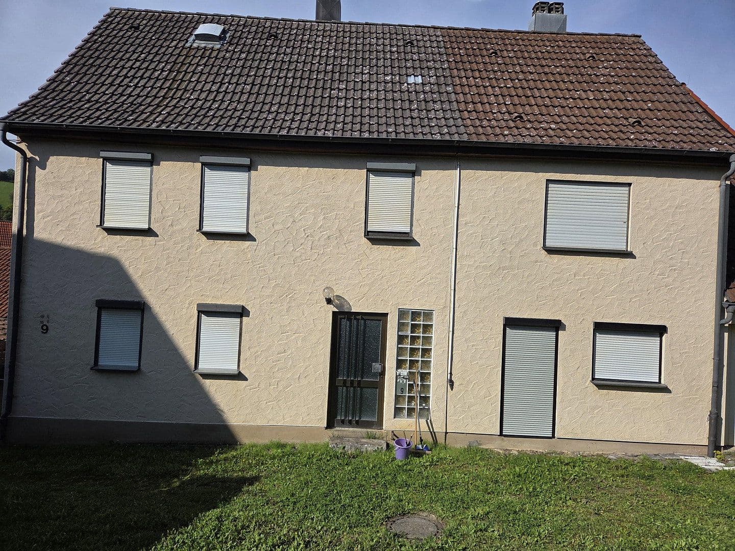 Predaj domu 150 m², pozemek 576 m², Niederstetten, Bádensko-Wurttembersko Predaj domu 150 m², pozemek 576 m², Niederstetten, Bádensko-Wurttembersko