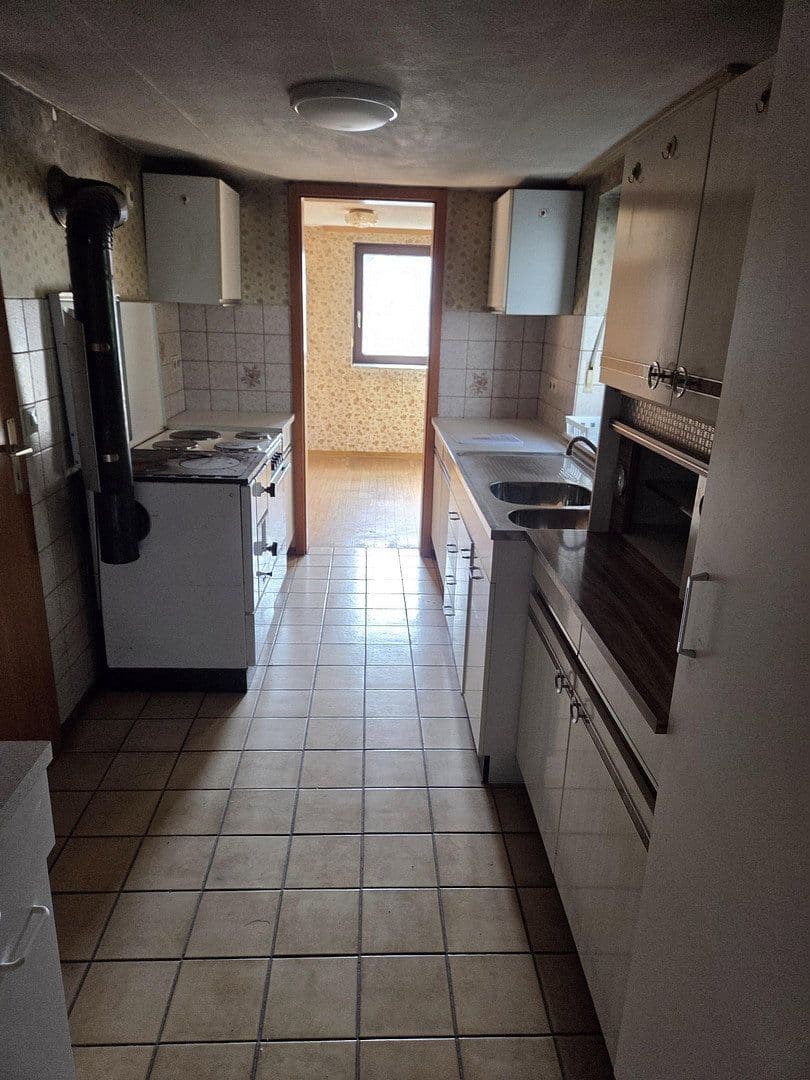 Predaj domu 150 m², pozemek 576 m², Niederstetten, Bádensko-Wurttembersko Predaj domu 150 m², pozemek 576 m², Niederstetten, Bádensko-Wurttembersko