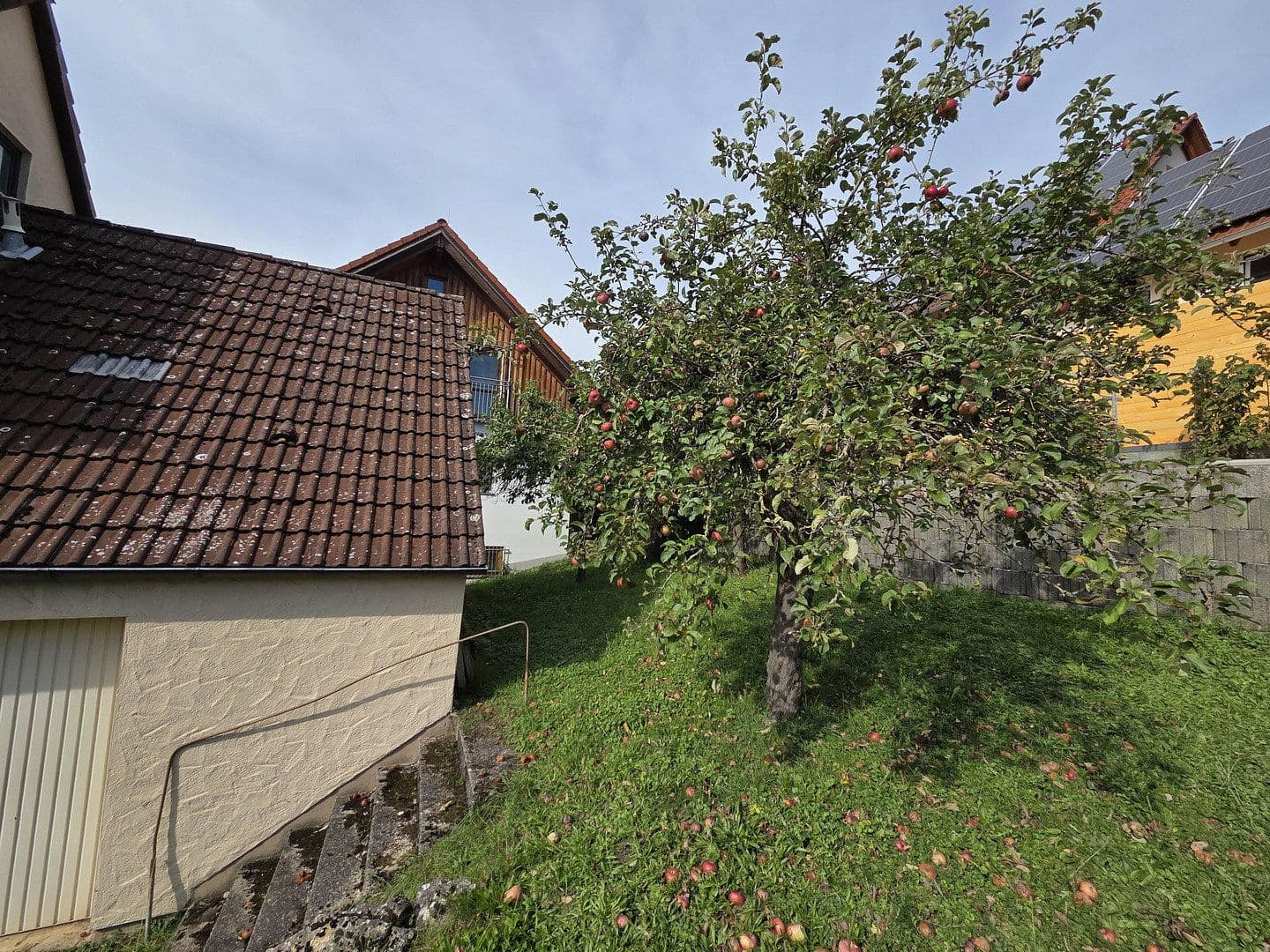 Predaj domu 150 m², pozemok 576 m², Niederstetten, Bádensko-Wurttembersko Predaj domu 150 m², pozemok 576 m², Niederstetten, Bádensko-Wurttembersko