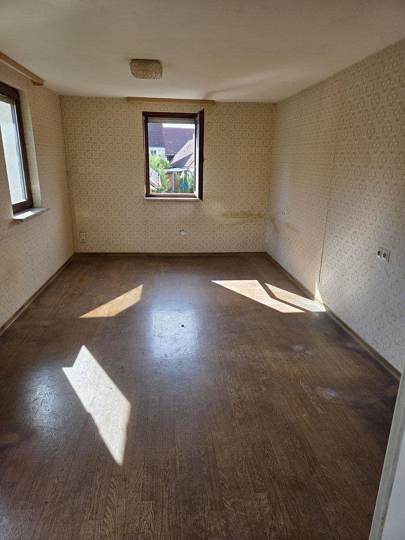 Predaj domu 150 m², pozemek 576 m², Niederstetten, Bádensko-Wurttembersko Predaj domu 150 m², pozemek 576 m², Niederstetten, Bádensko-Wurttembersko