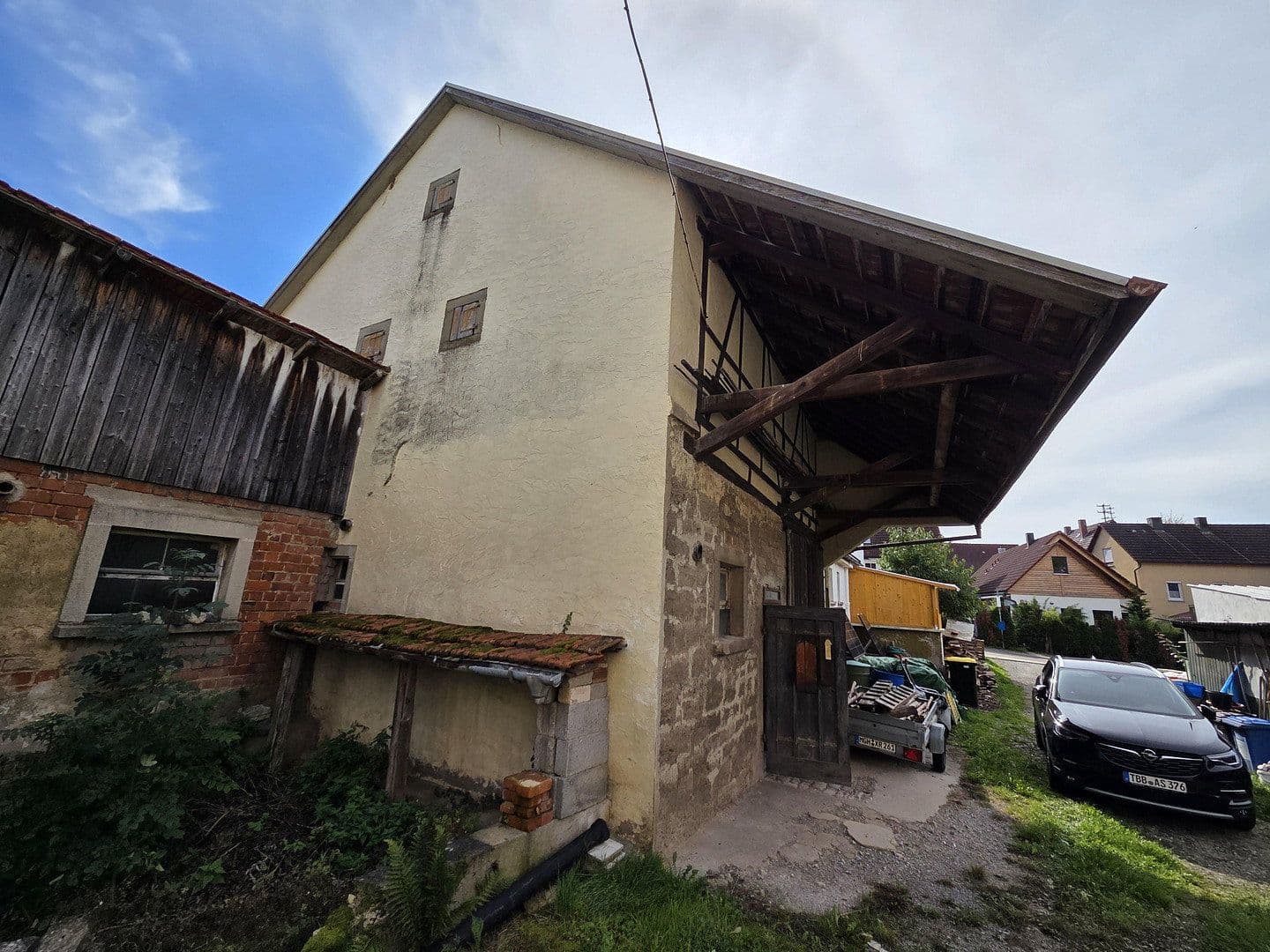 Predaj domu 150 m², pozemek 576 m², Niederstetten, Bádensko-Wurttembersko Predaj domu 150 m², pozemek 576 m², Niederstetten, Bádensko-Wurttembersko
