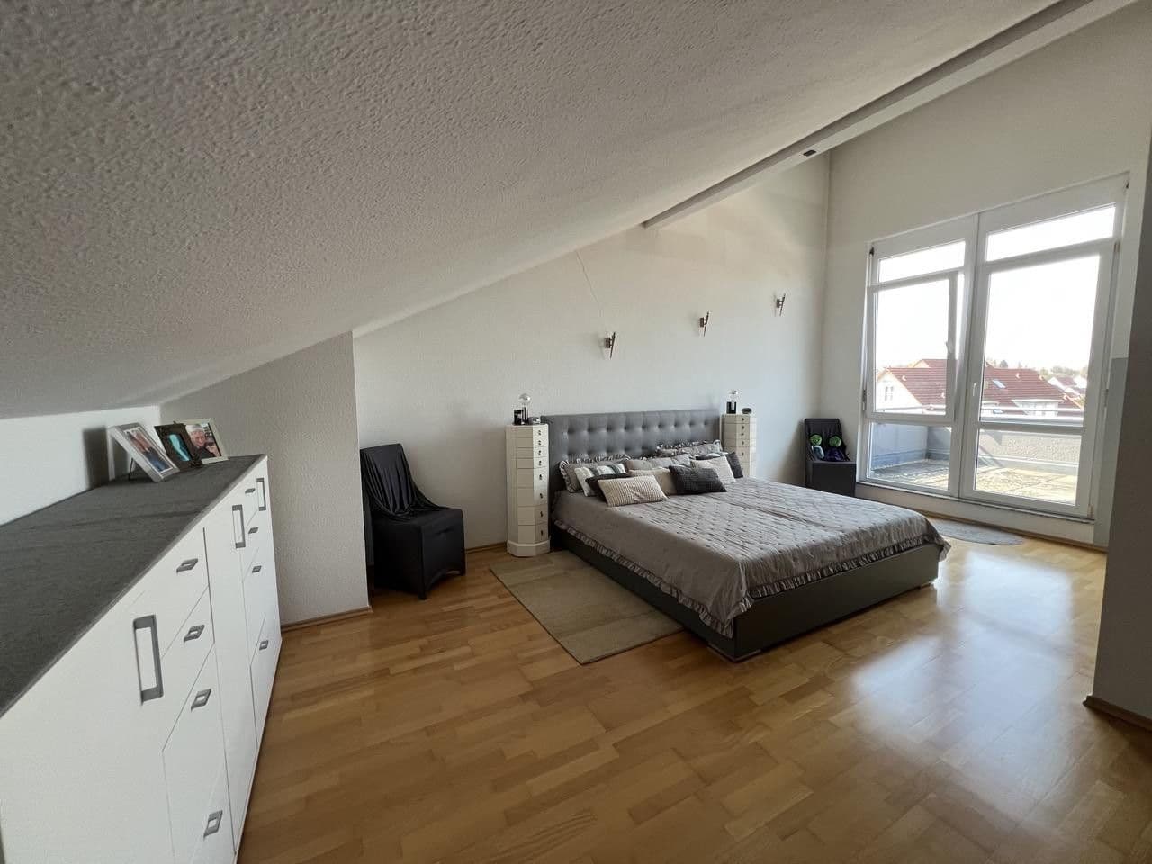Predaj bytu 4-izbový 129 m², Künzelsau, Bádensko-Wurttembersko Predaj bytu 4-izbový 129 m², Künzelsau, Bádensko-Wurttembersko