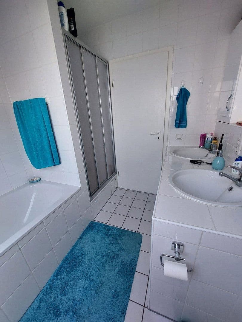 Predaj bytu 3-izbový 94 m², Solingen, Severné Porýnie - Westfálsko Predaj bytu 3-izbový 94 m², Solingen, Severné Porýnie - Westfálsko