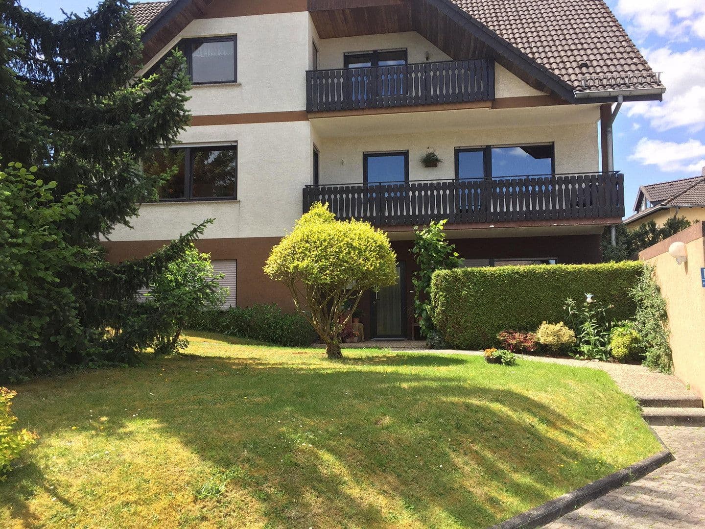 Predaj domu 284 m², pozemek 820 m², Hundsangen, Porýnie-Falcko Predaj domu 284 m², pozemek 820 m², Hundsangen, Porýnie-Falcko