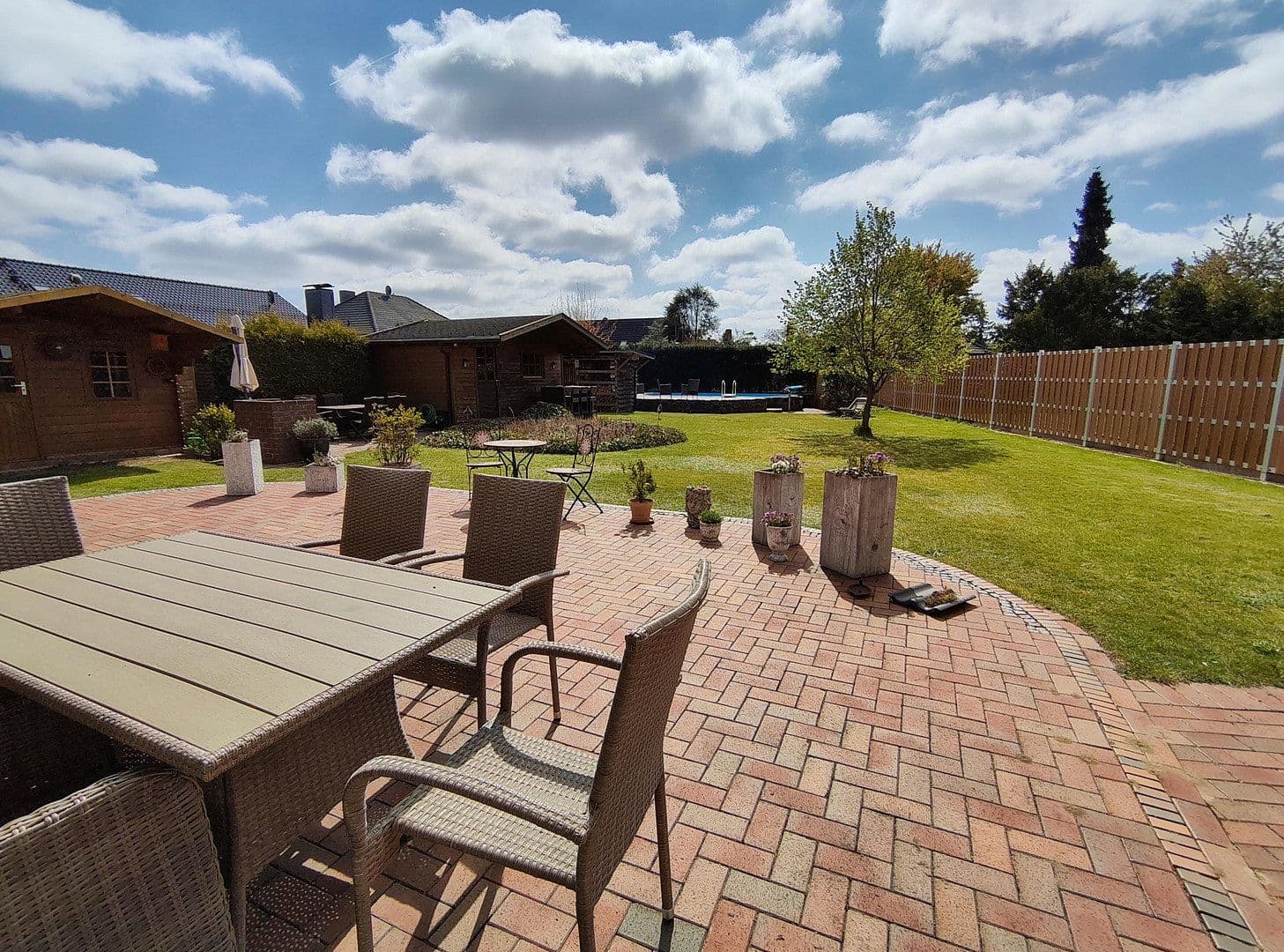 Predaj domu 165 m², pozemek 911 m², Buchholz (Aller), Dolné Sasko Predaj domu 165 m², pozemek 911 m², Buchholz (Aller), Dolné Sasko