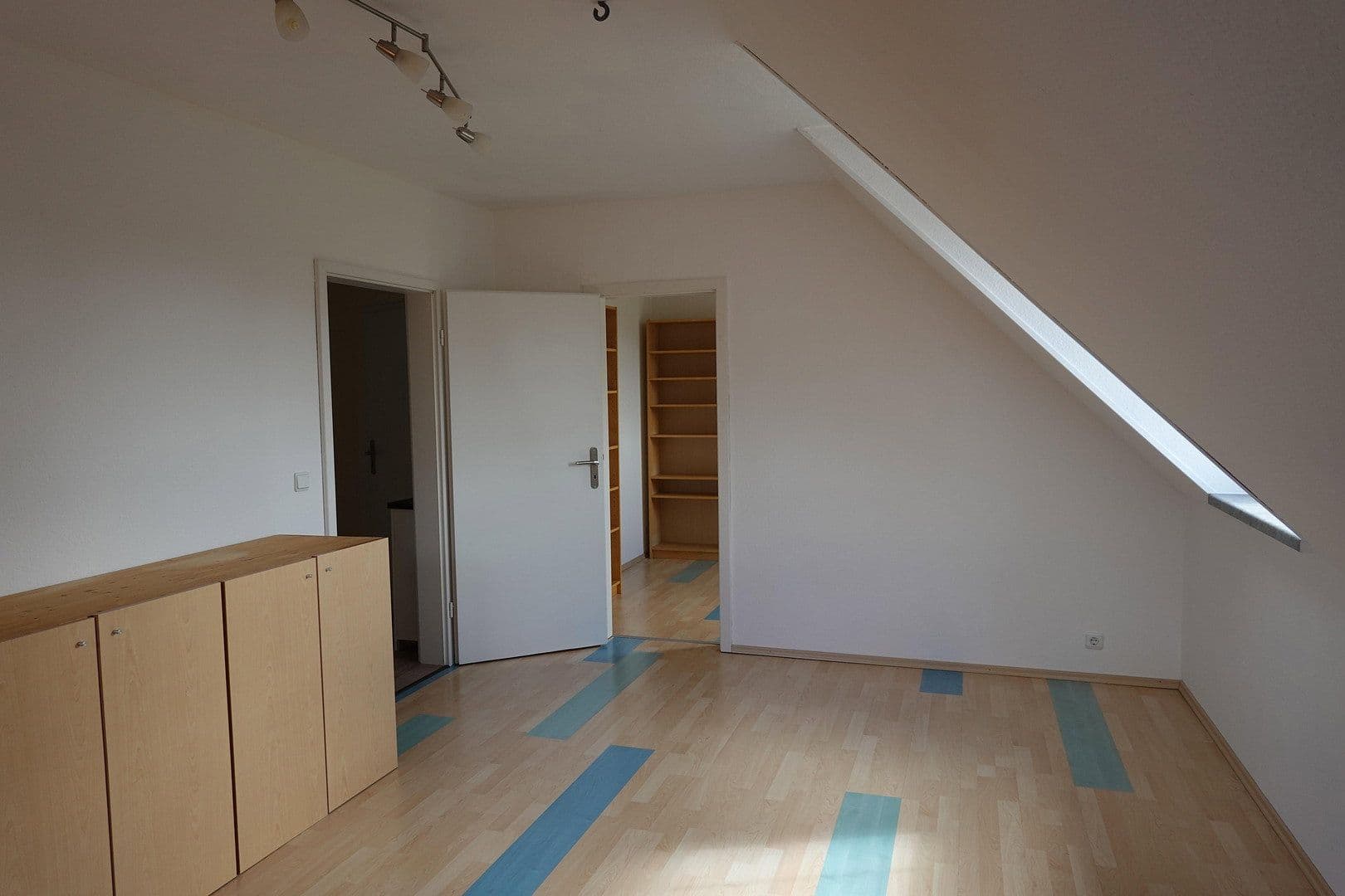 Predaj domu 165 m², pozemek 911 m², Buchholz (Aller), Dolné Sasko Predaj domu 165 m², pozemek 911 m², Buchholz (Aller), Dolné Sasko