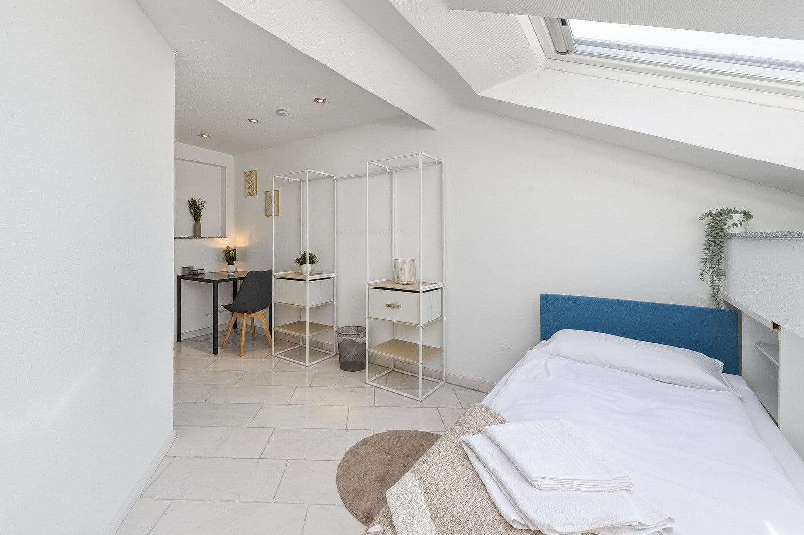 Prenájom bytu 4-izbový 67 m², Wilhelmstraße 11, Heilbronn, Bádensko-Wurttembersko Prenájom bytu 4-izbový 67 m², Wilhelmstraße 11, Heilbronn, Bádensko-Wurttembersko