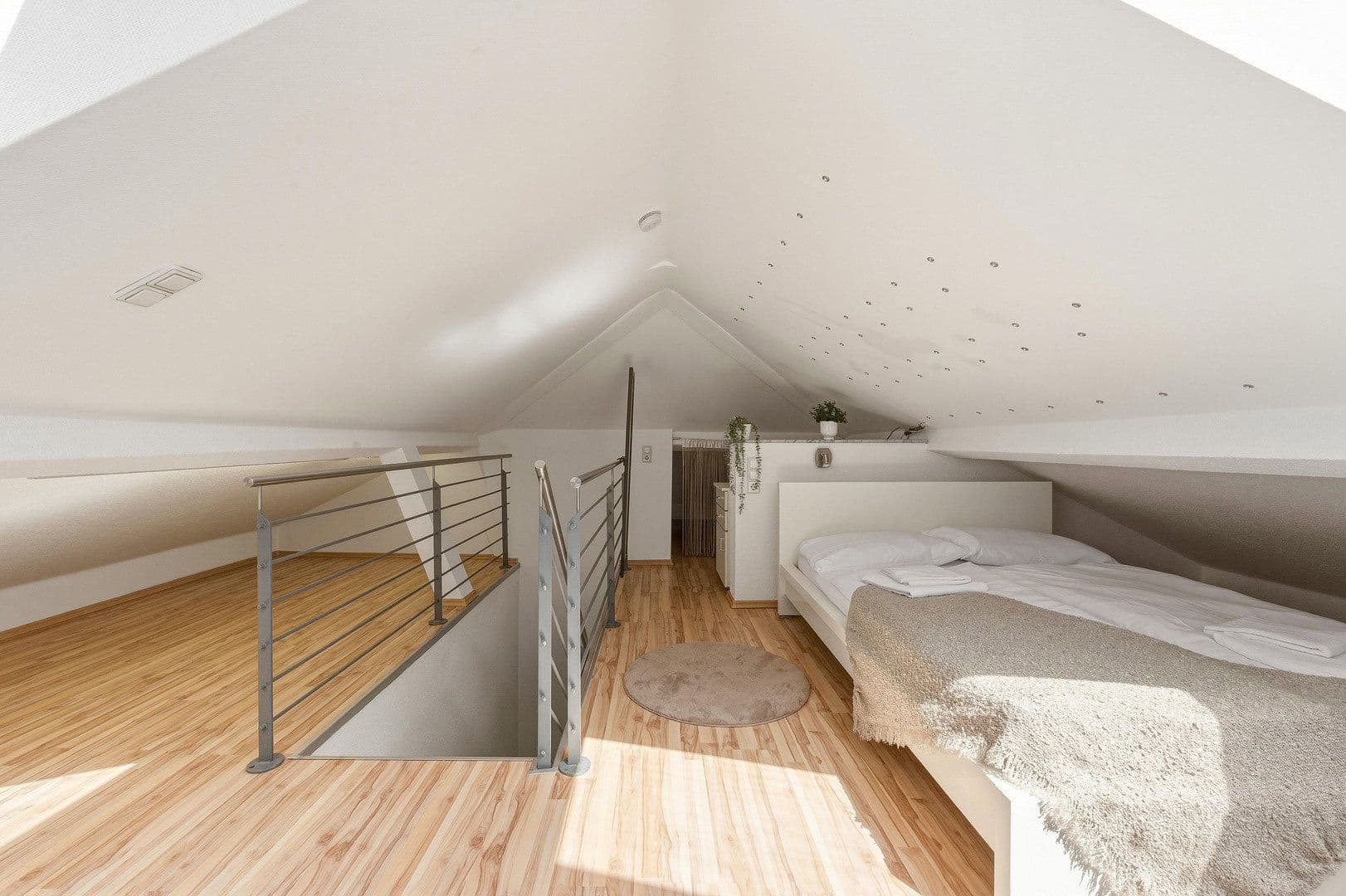 Prenájom bytu 4-izbový 67 m², Wilhelmstraße 11, Heilbronn, Bádensko-Wurttembersko Prenájom bytu 4-izbový 67 m², Wilhelmstraße 11, Heilbronn, Bádensko-Wurttembersko
