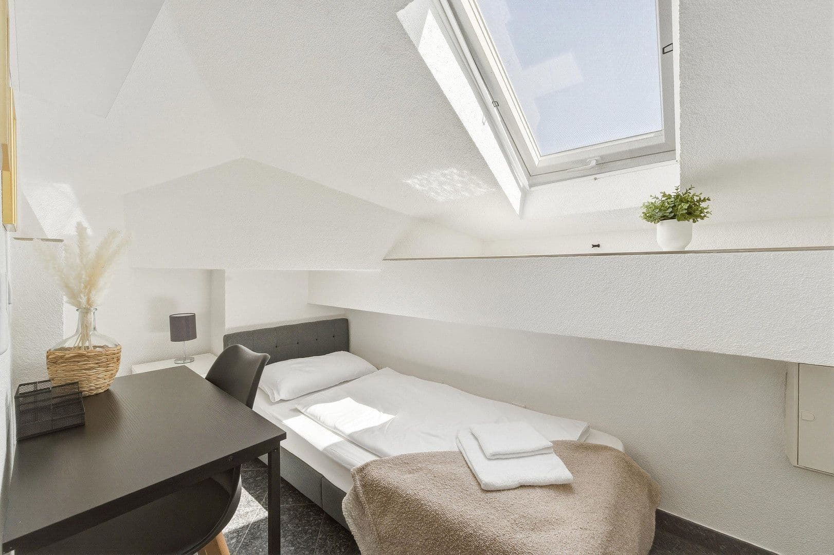 Prenájom bytu 4-izbový 67 m², Wilhelmstraße 11, Heilbronn, Bádensko-Wurttembersko Prenájom bytu 4-izbový 67 m², Wilhelmstraße 11, Heilbronn, Bádensko-Wurttembersko