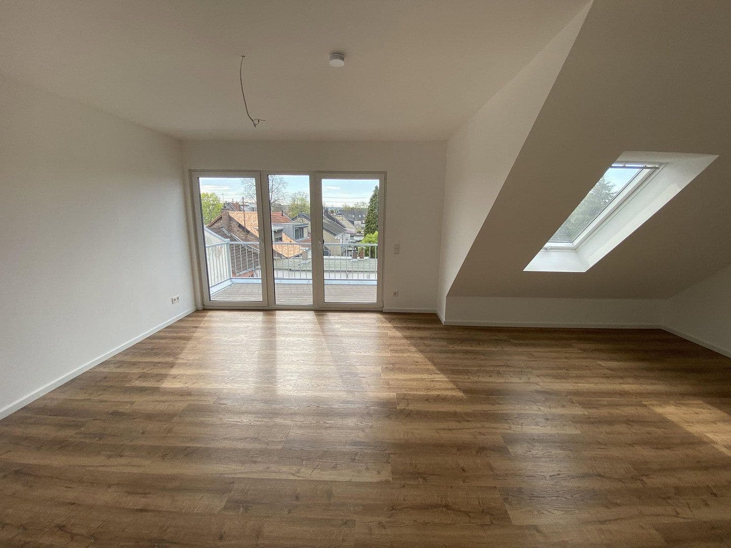Prenájom bytu 2-izbový 53 m², Brauweilerstraße 79, Köln, Severné Porýnie - Westfálsko Prenájom bytu 2-izbový 53 m², Brauweilerstraße 79, Köln, Severné Porýnie - Westfálsko