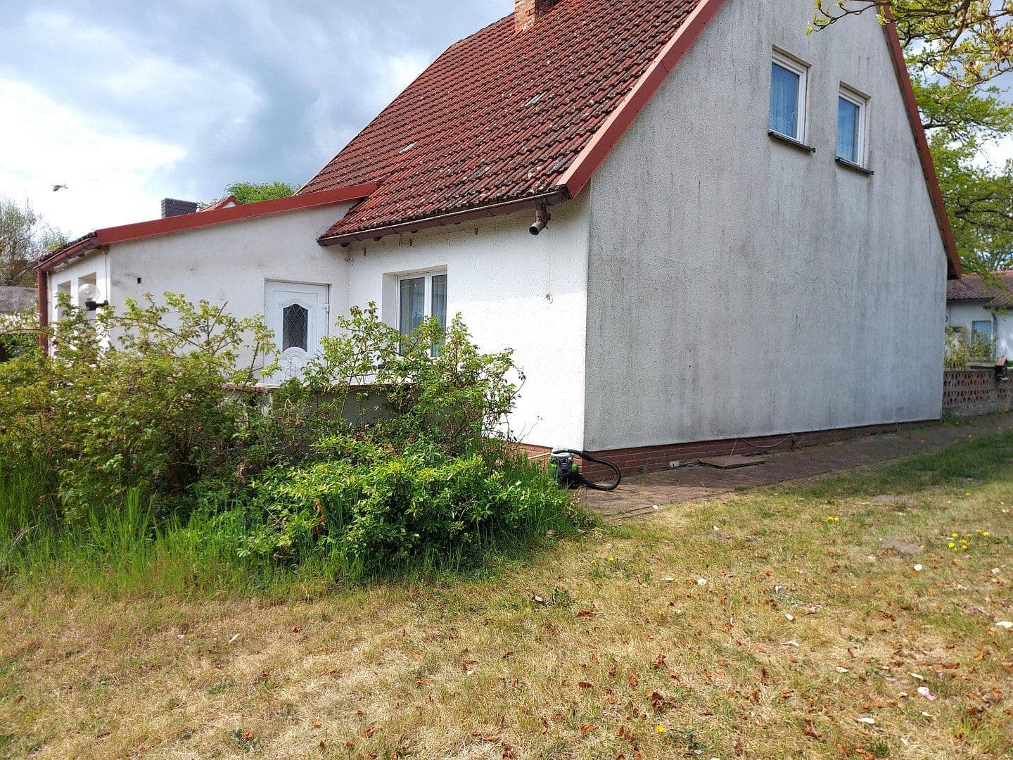 Predaj domu 100 m², pozemek 2.352 m², Otto-Liliental -Strasse 3, Altwigshagen, Meklenbursko-Predpomoransko Predaj domu 100 m², pozemek 2.352 m², Otto-Liliental -Strasse 3, Altwigshagen, Meklenbursko-Predpomoransko