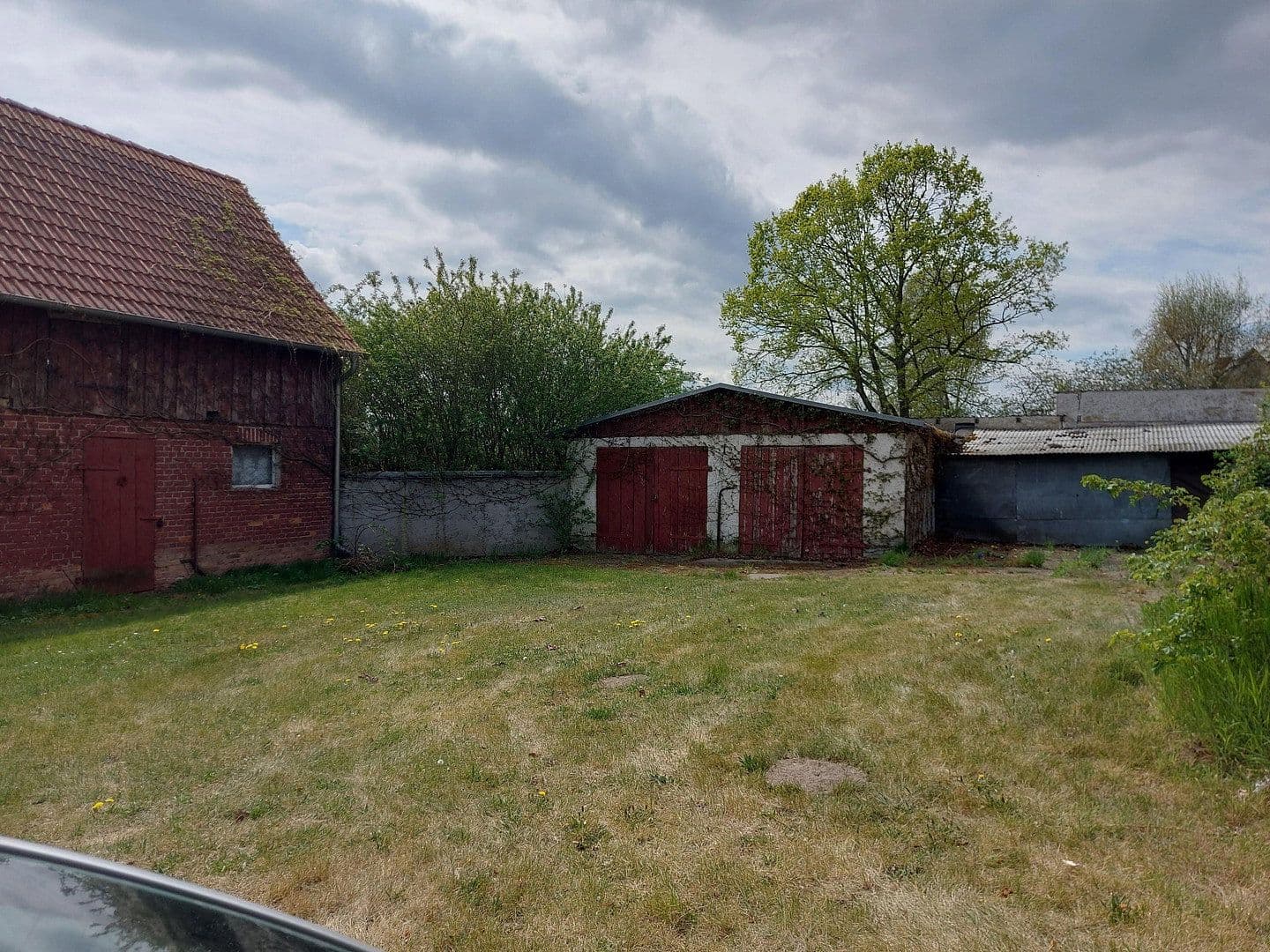 Predaj domu 100 m², pozemek 2.352 m², Otto-Liliental -Strasse 3, Altwigshagen, Meklenbursko-Predpomoransko Predaj domu 100 m², pozemek 2.352 m², Otto-Liliental -Strasse 3, Altwigshagen, Meklenbursko-Predpomoransko