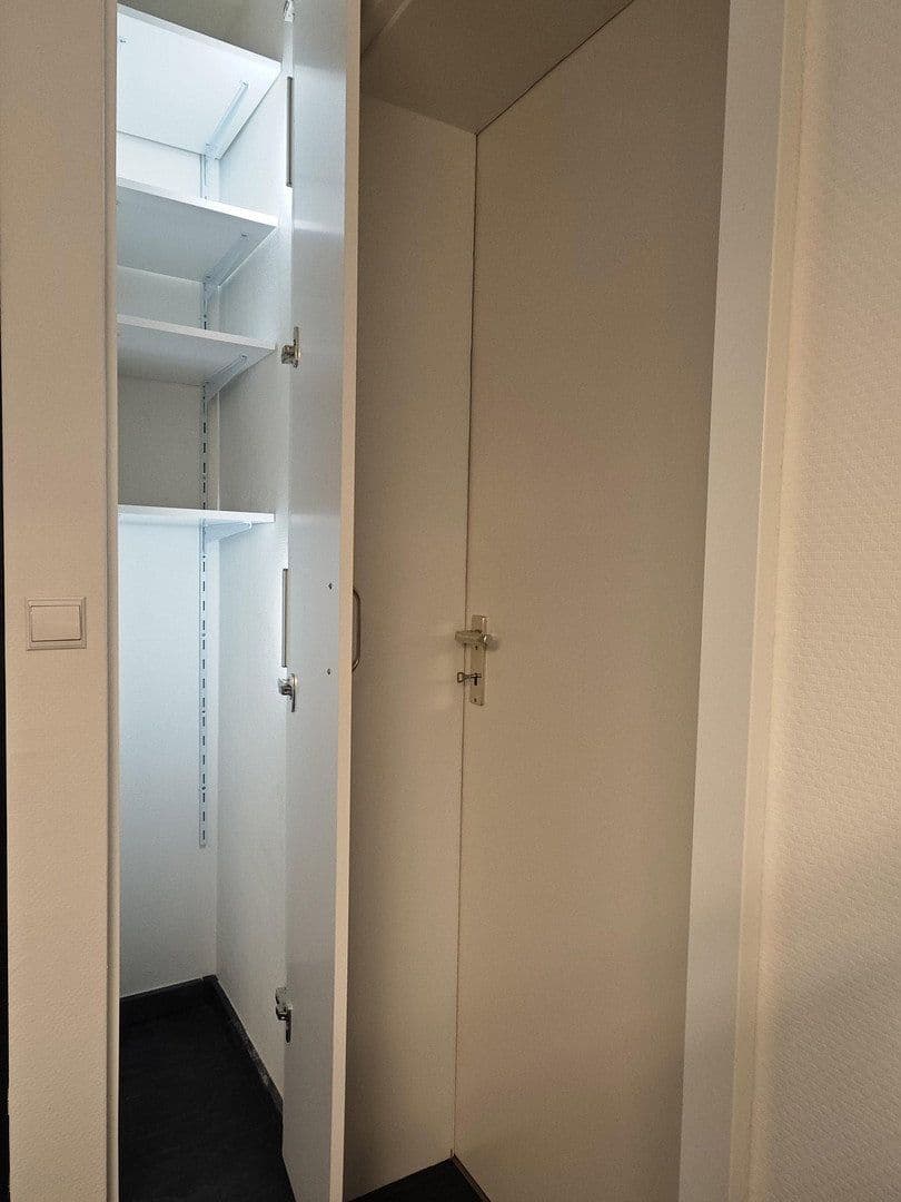 Predaj bytu 3-izbový 70 m², Neustadt an der Weinstraße, Porýnie-Falcko Predaj bytu 3-izbový 70 m², Neustadt an der Weinstraße, Porýnie-Falcko