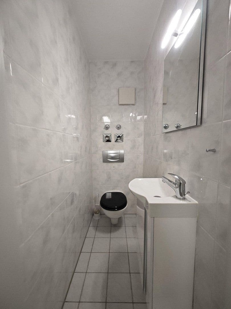 Predaj bytu 3-izbový 70 m², Neustadt an der Weinstraße, Porýnie-Falcko Predaj bytu 3-izbový 70 m², Neustadt an der Weinstraße, Porýnie-Falcko