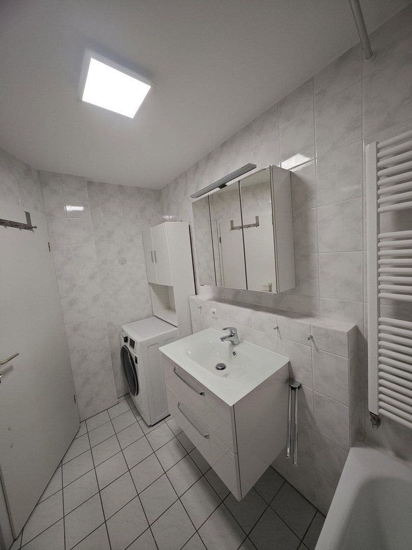 Predaj bytu 3-izbový 70 m², Neustadt an der Weinstraße, Porýnie-Falcko Predaj bytu 3-izbový 70 m², Neustadt an der Weinstraße, Porýnie-Falcko