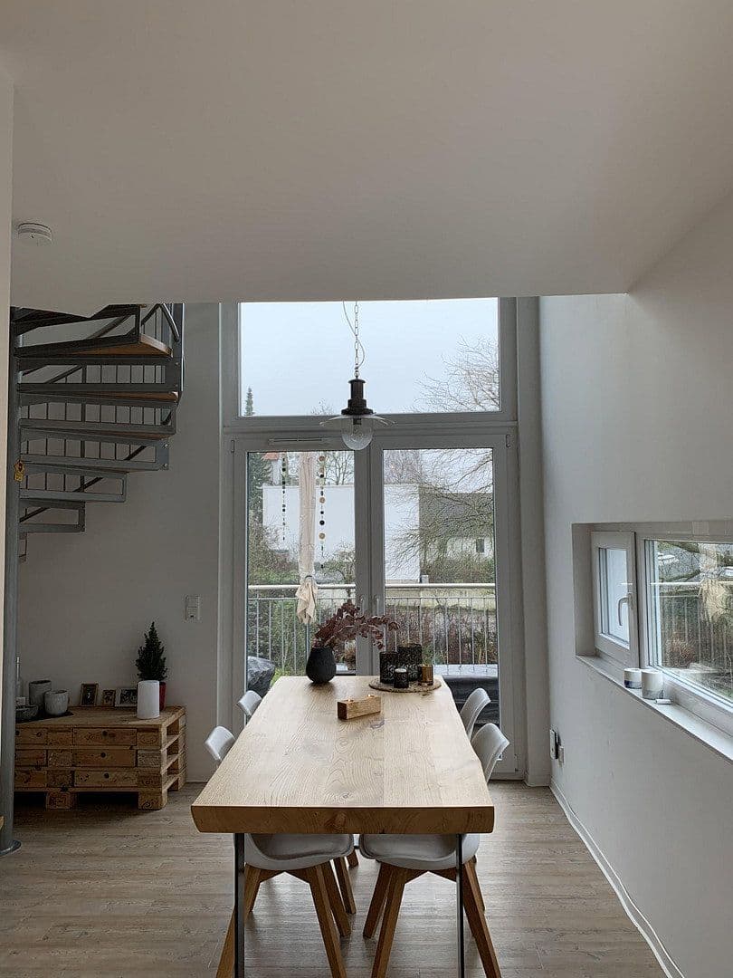 Prenájom bytu 3-izbový 78 m², Natruper Straße 90, Osnabrück, Dolné Sasko Prenájom bytu 3-izbový 78 m², Natruper Straße 90, Osnabrück, Dolné Sasko