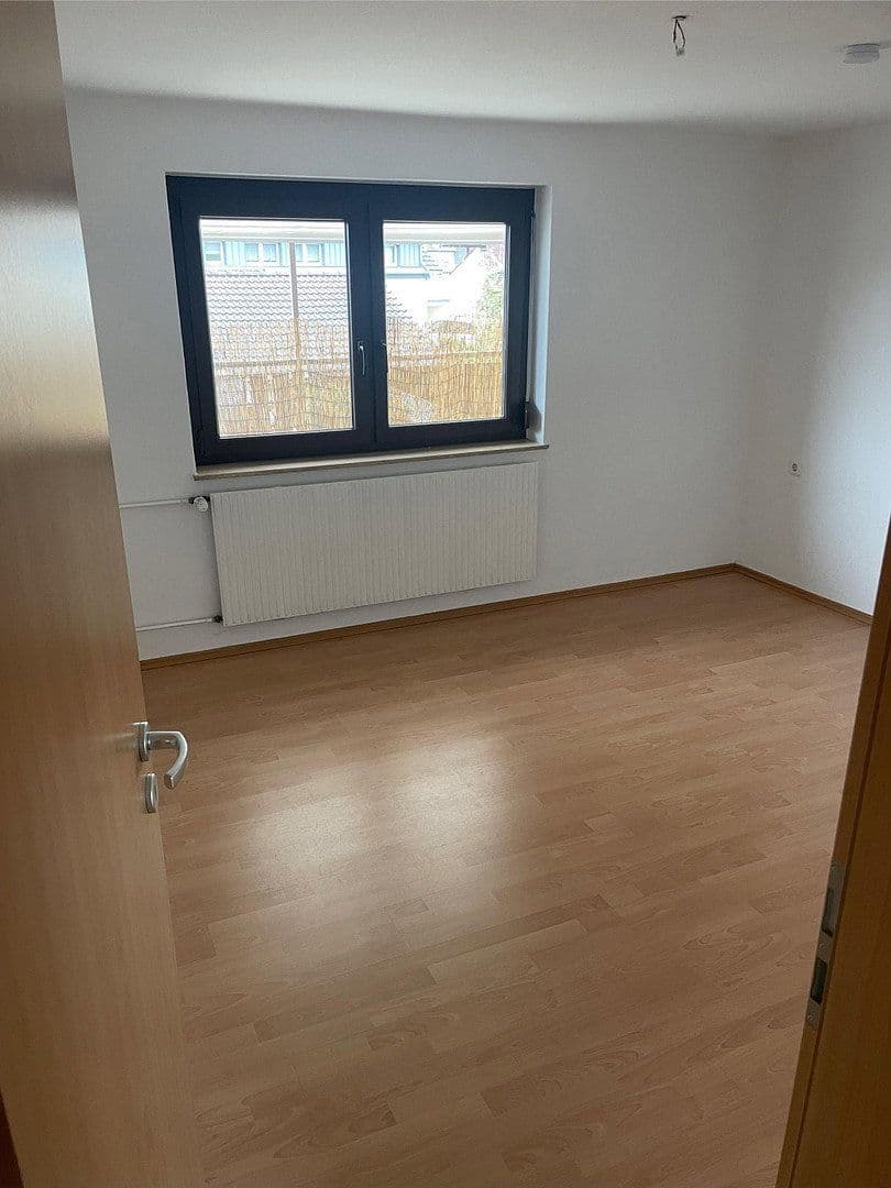 Predaj domu 152 m², pozemek 357 m², Crailsheim, Bádensko-Wurttembersko Predaj domu 152 m², pozemek 357 m², Crailsheim, Bádensko-Wurttembersko