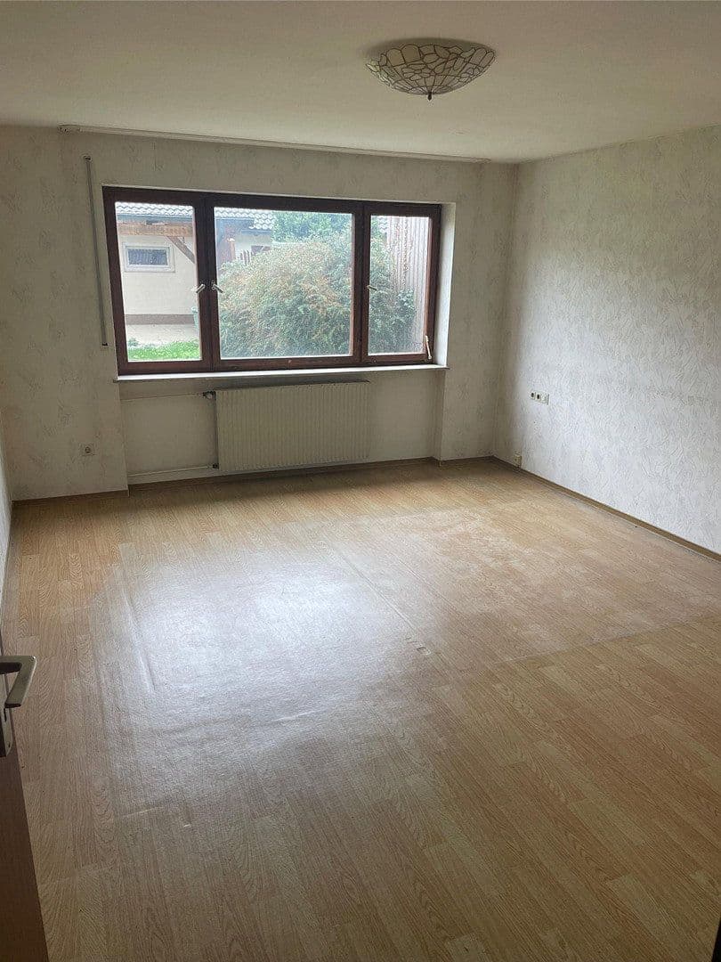 Predaj domu 152 m², pozemek 357 m², Crailsheim, Bádensko-Wurttembersko Predaj domu 152 m², pozemek 357 m², Crailsheim, Bádensko-Wurttembersko