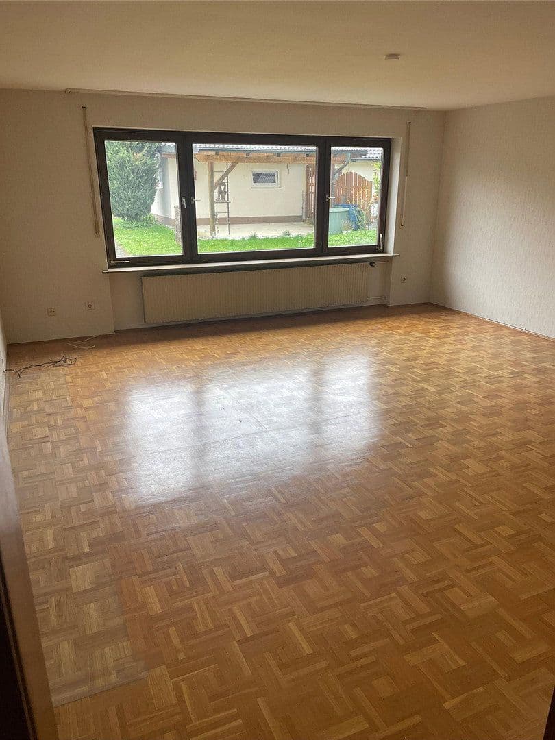 Predaj domu 152 m², pozemek 357 m², Crailsheim, Bádensko-Wurttembersko Predaj domu 152 m², pozemek 357 m², Crailsheim, Bádensko-Wurttembersko